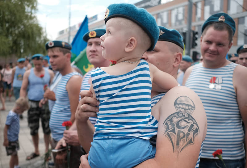 Празднование дня ВДВ, в центре города