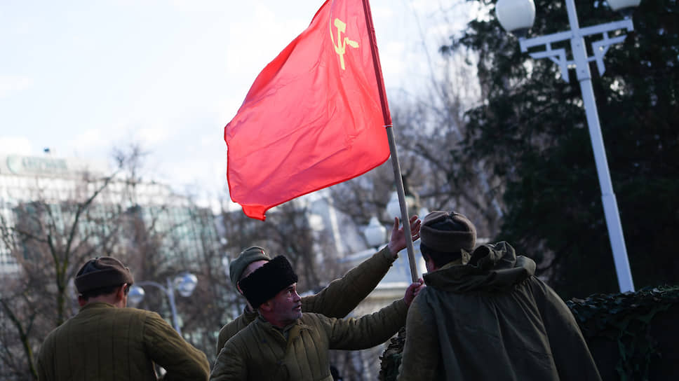 Военно-историческая реконструкция событий 12 февраля 1943 года - день осводождения Краснодара от немецкой оккупации.