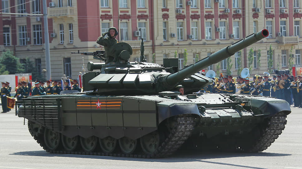 Военный парад на Театральной площади, посвященный 75-летию Победы в Великой отечественной войне