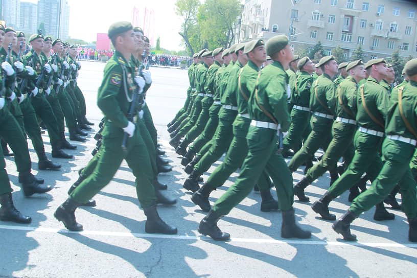 Военный парад на Театральной площади, посвященный 77-й годовщине Победы в Великой Отечественной войне