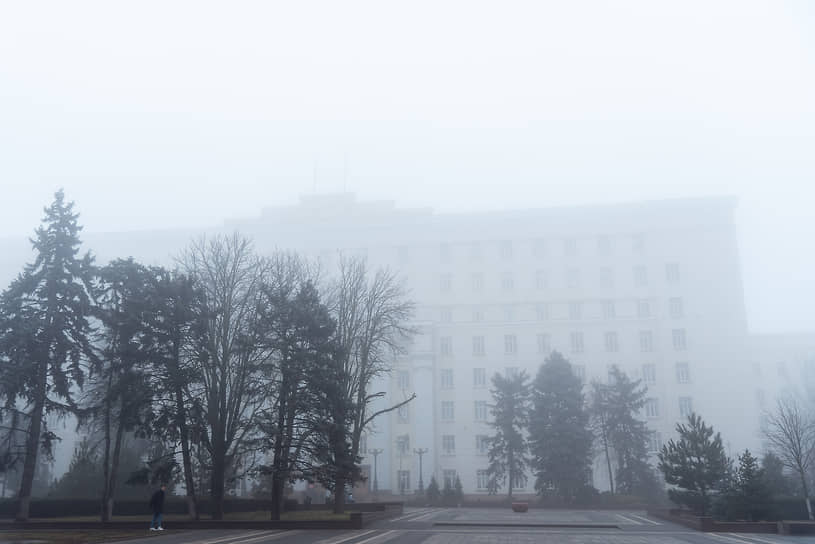 Туман в городе.