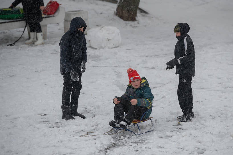 Снегопад в городе.