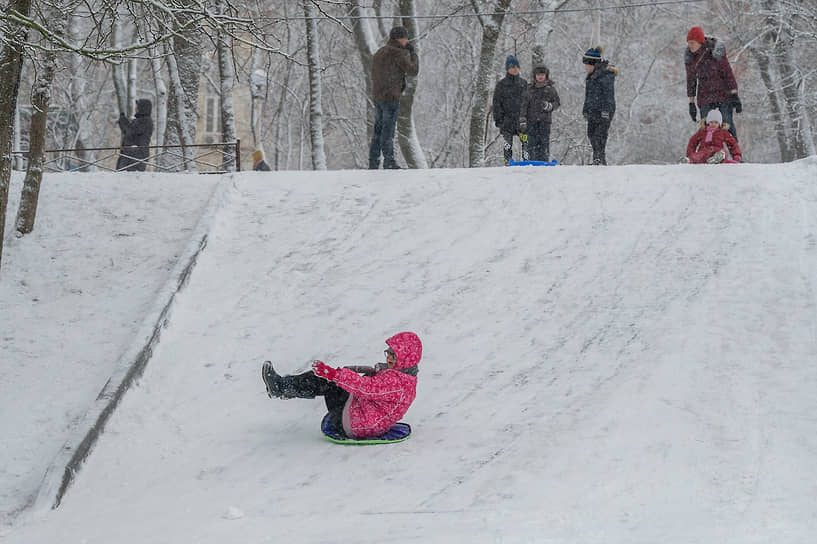 Снегопад в городе.