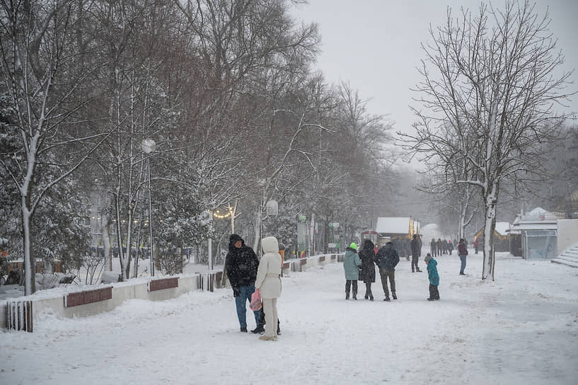 Снегопад в городе.