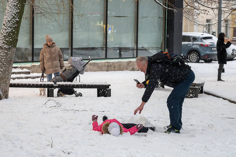 Снегопад в городе.