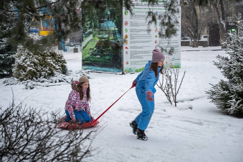 Снегопад в городе.