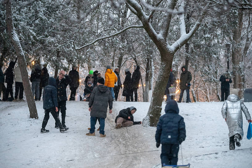 Снегопад в городе.