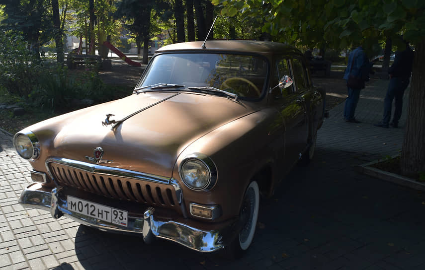Выставка ретроавтомобилей в Ростове-на-Дону