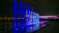 Светомузыкальный фонтан заработал в тестовом режиме в новом парке «Левобережья»