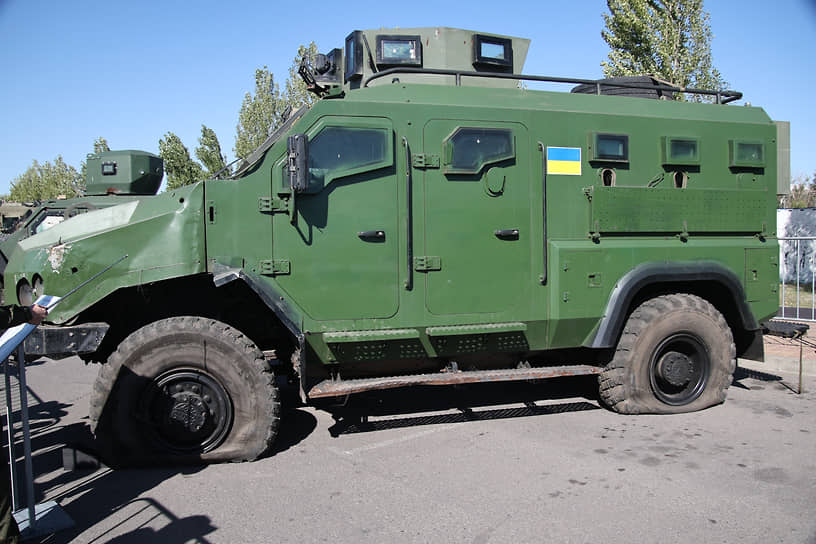 Выставка трофейной военной техники, захваченной военнослужащими Южной группировки войск в ходе выполнения задач специальной военной операции на Донецком и Авдеевском направлениях в Донецкой Народной Республики в парке культуры и отдыха &quot;Левобережный&quot;.