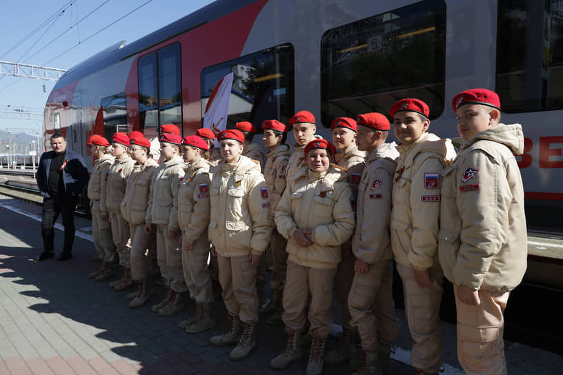 Торжественный запуск состава прошел в теплой и праздничной атмосфере