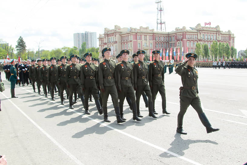 В Ростове прошел парад в честь 80-летия Победы в Великой Отечественной войне