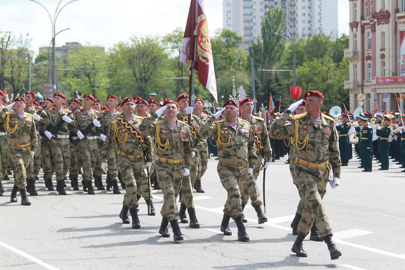 В Ростове прошел парад в честь 80-летия Победы в Великой Отечественной войне
