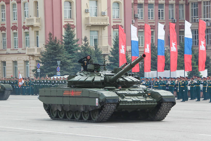 В Ростове прошел парад в честь 80-летия Победы в Великой Отечественной войне