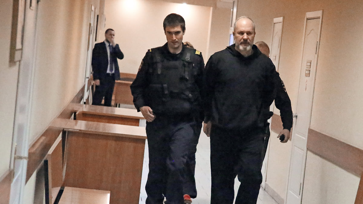 Соблюдая дистанцию