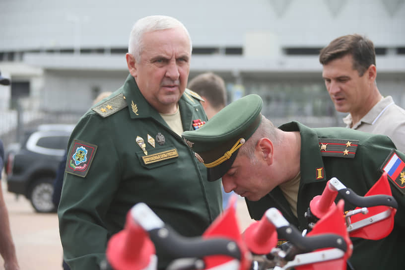 Вручение военным наград и мотоциклов проходило в ростовском парке «Левобережный»