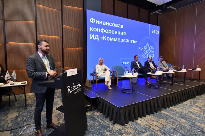 Свое мнение о том, что сегодня является лучшей инвестицией, представил Вадим Щербак, инвестор, основатель бизнес-сообщества «Эквиум Ростов», победитель федерального конкурса «Лидеры России 2018»
