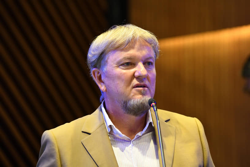 Основатель и владелец «Усадьбы Саркел» в Цимлянский районе Дона Игорь Губин рассказал о перспективах выгодного вложения средств в виноградарство и виноделие
