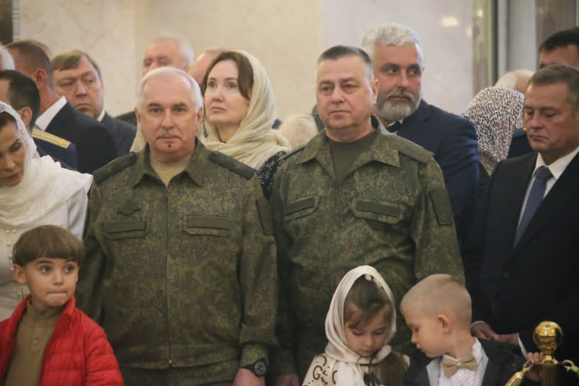 На богослужении присутствовали военнослужащие Южного военного округа и кадеты
