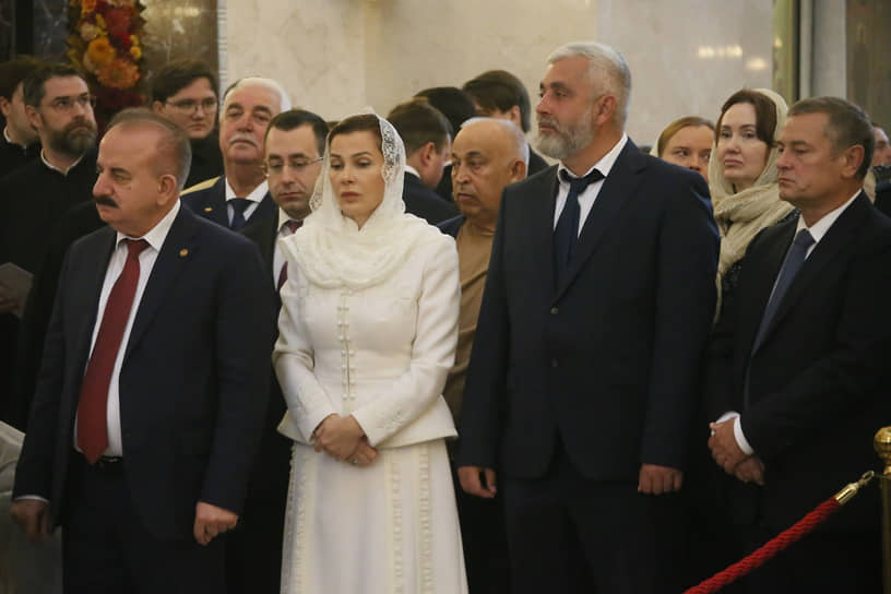 Храм посетили чиновники, депутаты и государственные деятели
