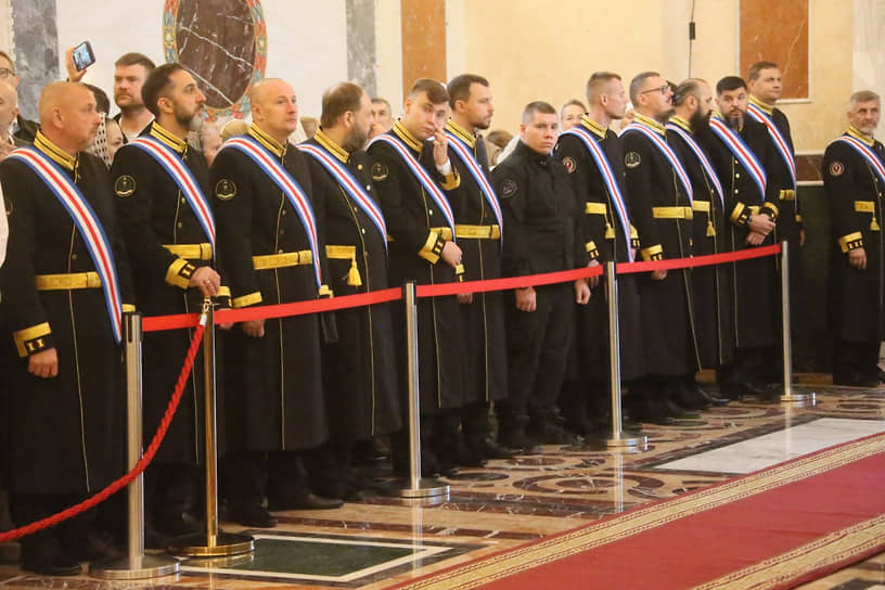 Члены Общества Хоругвеносцев Ростовской-на-Дону епархии
