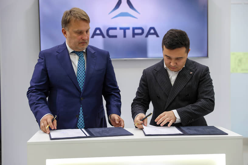 Генеральный директор ООО «Смарт Текнолоджис Софт» Антон Ефремов и генеральный директор ООО «Астра консалтинг» Тимурбулат Султангалиев
