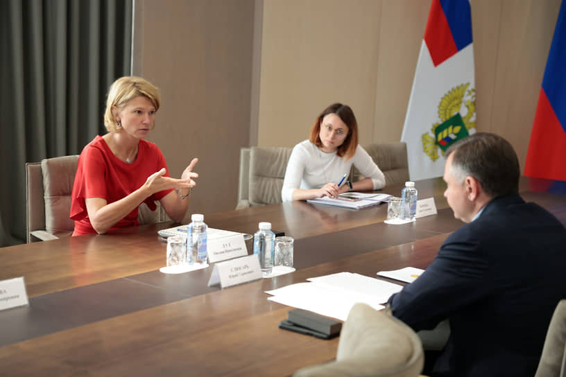 Юрий Слюсарь лоббировал защиту аграриев в ходе личных встреч с представителями правительства РФ и при обращениях к президенту Владимиру Путину, премьер-министру Михаилу Мишустину и министру сельского хозяйства РФ Оксане Лут