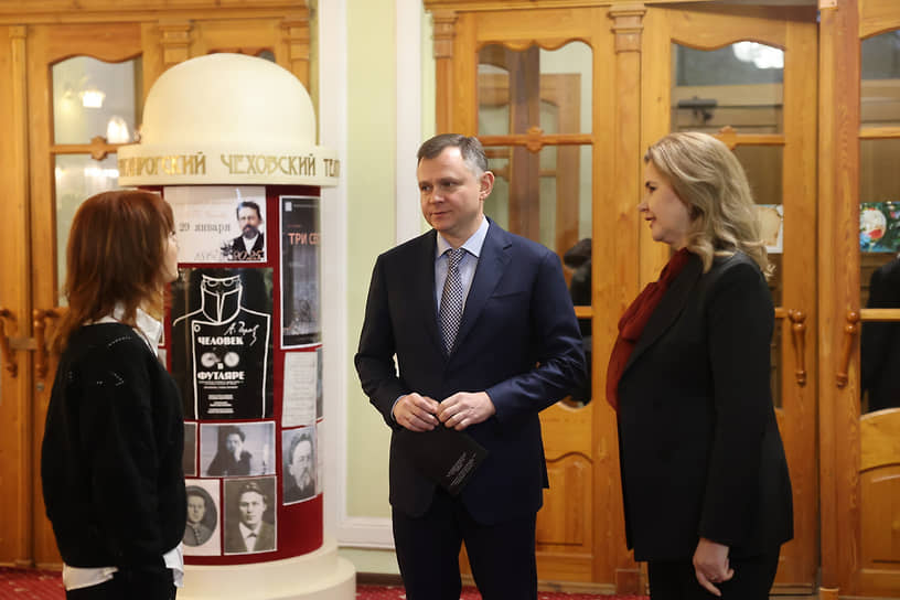 Выполнен первый этап реконструкции театра им. А.П. Чехова в Таганроге. Это —памятник архитектуры: построен в XIX веке на средства горожан. Его еще называют «маленькой копией Миланского театра Ла-Скала». Окончание всех работ по реконструкции театра запланировано на осень 2027 года
