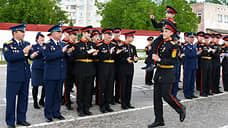 Военных просят вернуть Ульяновску Льва Толстого