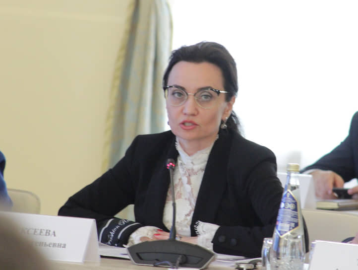 Марина Алексеева прогнозирует рост собственных доходов областного бюджета в 2026 году на 10%