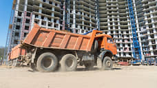 В Тольятти КамАЗ наехал на пенсионерку, она госпитализирована