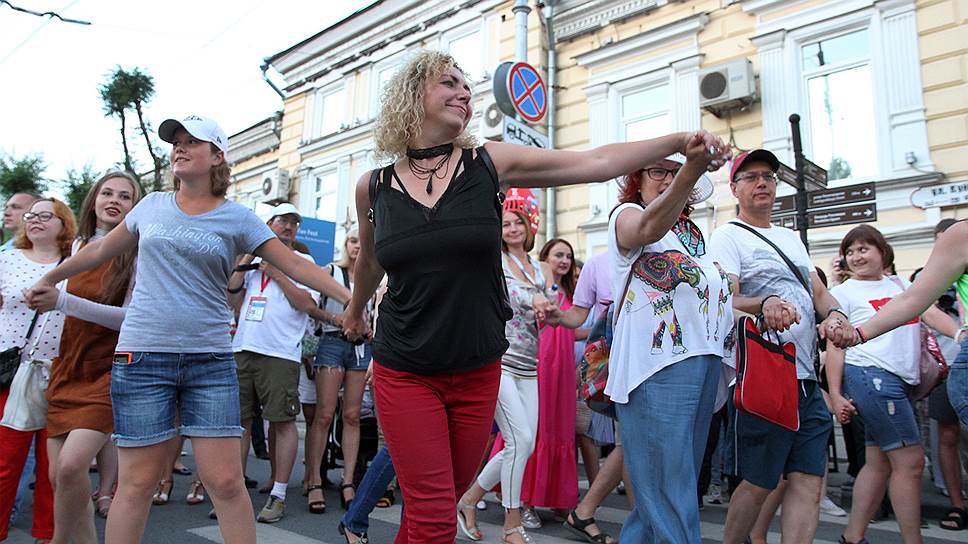 Шествия происходило сразу после завершения трансляции матча за третье место