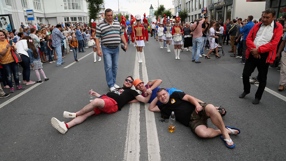 К примеру, эти ребята приехали в Самару на футбол, чтобы поддержать московский ЦСКА