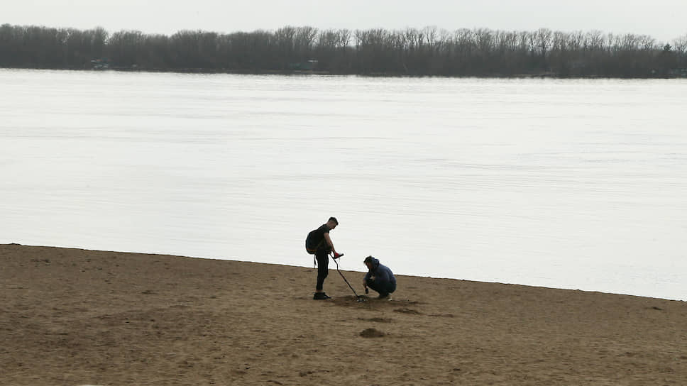 Состояние великой русской реки, превращенной в каскад водохранилищ, волнует научную общественность, краеведов, представителей самых широких кругов населения