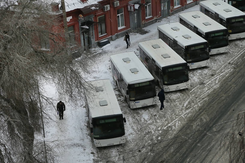 Проверки прокуратуры показали, что в ноябре минувшего года только на маршруте №61 ООО «СамараАвтоГаз» ежедневно не выполняло от 60 до 114 рейсов. График не соблюдается на всех маршрутах, жалуются самарцы.