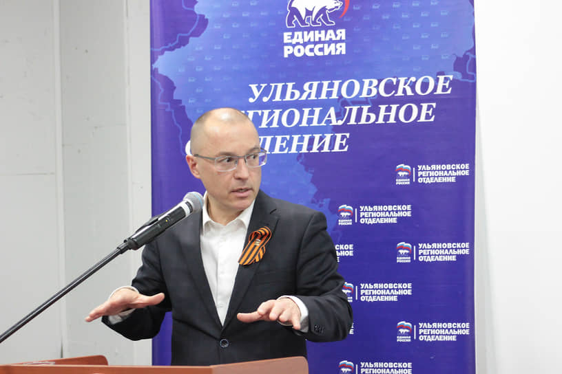 Василий Гвоздев считает, что если губернатор не согласен с законопроектом, то его нельзя принимать