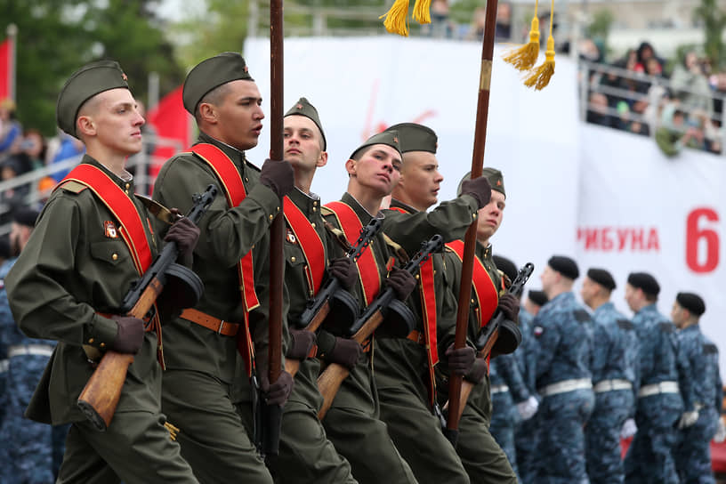 Парад Победы прошел с участием соединений 2-й Гвардейской Краснознаменной общевойсковой армии, ветеранов СВО,  юнармейцев, представителей военно-патриотических клубов