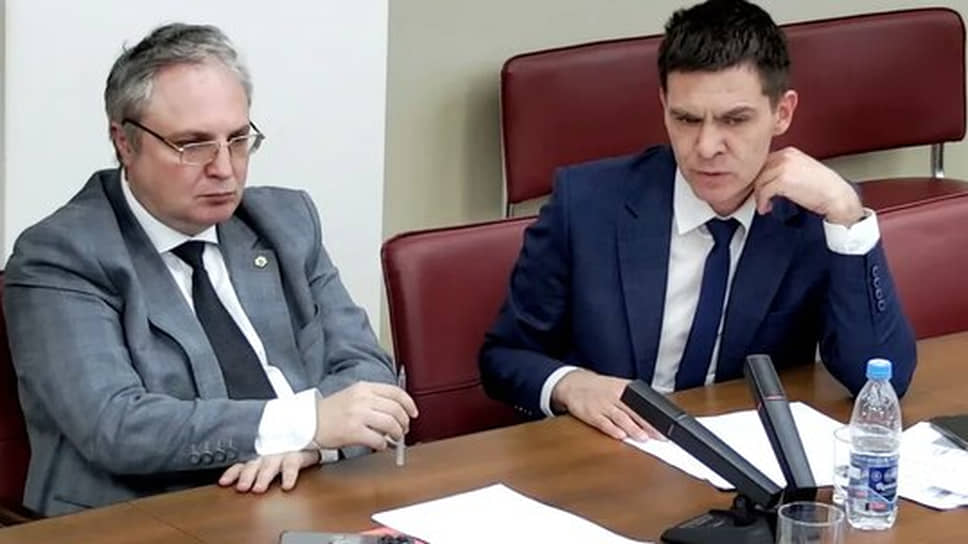 Александр Таушкин (справа) вину не признает и заявляет, что деньги не присваивал