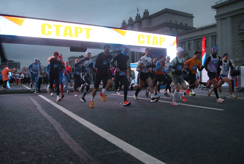 В связи с забегом в центре города было ограничено движение транспорта