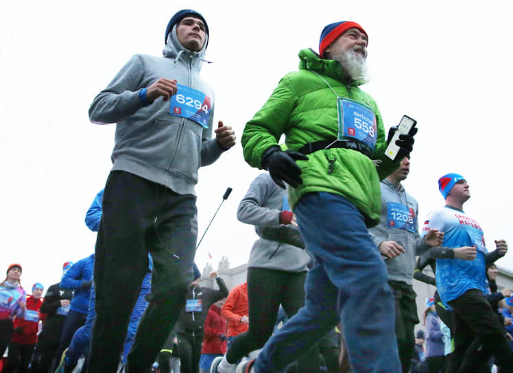 Маршрут забега проходил через ключевые достопримечательности города, включая площадь Куйбышева и площадь Революции
