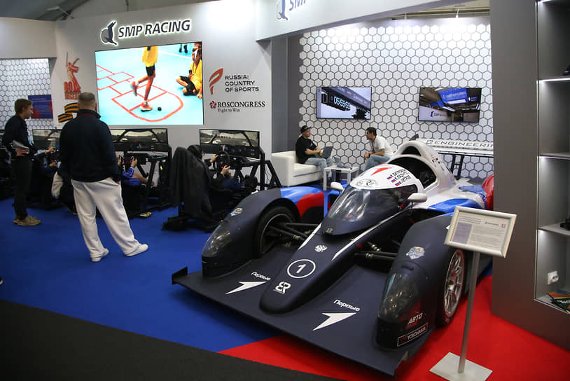 Всего на форуме было представлено 62 выставочных стенда спортивных федераций, брендов и российских регионов