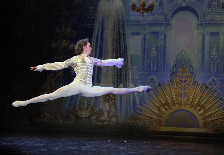 Среди артистов, выступивших на сцене, были заслуженная артистка РФ, прима-балерина Евгения Образцова и первый солист Клим Ефимов (Большой театр), премьер Иван Зайцев (Михайловский театр), ведущая солистка Ольга Сизых (МАМТ им. К.С. Станиславского и Вл. И. Немировича-Данченко).