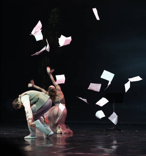 Особое внимание в спектакле уделено Надежде фон Мекк, которая обеспечила Чайковскому финансовую поддержку и творческую свободу