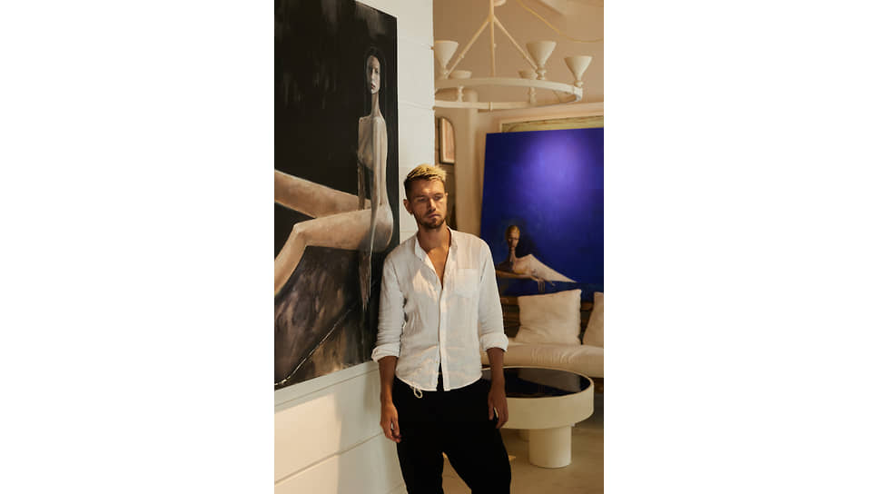 Александр Наледин и его картины в галерее The Medium, о. Бали