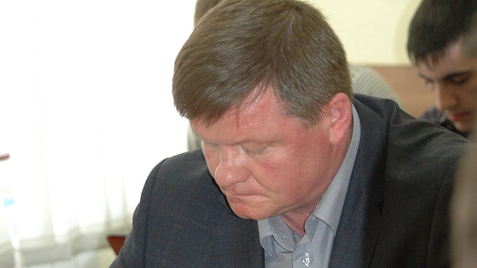 Сенатор Михаил Исаев недоволен, что саратовские правоохранительные органы возбуждают уголовные дела только с подачи федерального руководства 