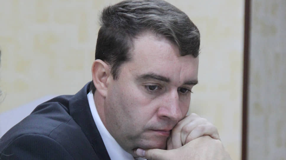 Коммунист Александр Анидалов не стал голосовать за поправки в Основной закон страны