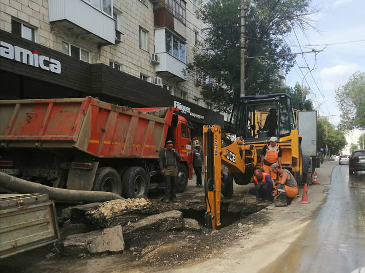 Правительство области озабочено медленной модернизацией сетей водопровода Саратова