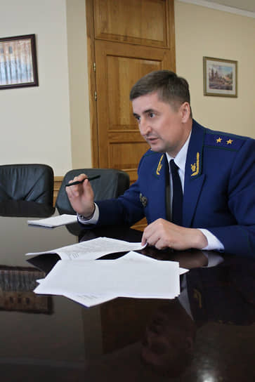 Прокурор Саратовской области Сергей Филипенко предлагает давать деньги всем сиротам без исключения