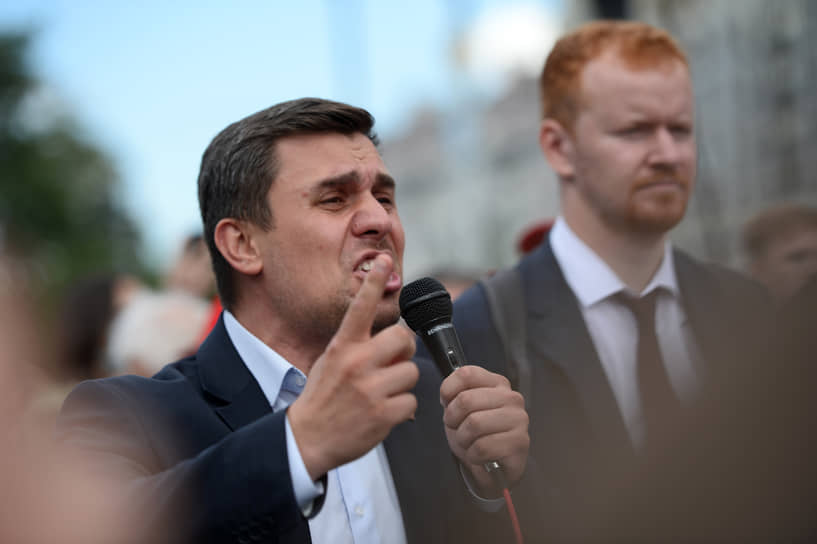 Николай Бондаренко считает, что его хотят лишить депутатских полномочий