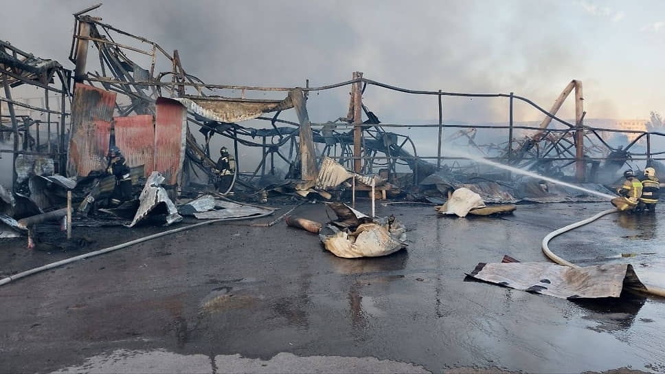 Администрация Волжского предлагает пострадавшим от пожара предпринимателям работать на других рынках города